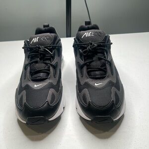Air Max 200 (Black) Worn Twice Great Condition Box✅